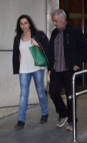 Ana Belén y Víctor Manuel y el mundo del cine despide a Vicente Aranda