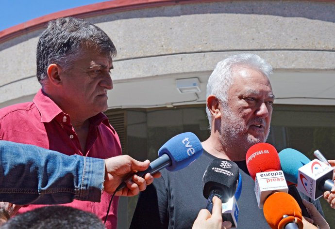 'El Gran Wyoming' y el director Imanol Uribe