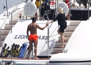 Cristiano Ronaldo luce cuerpazo en Saint-Jean-Cap-Ferrat