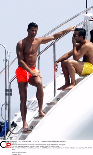 Cristiano Ronaldo luce cuerpazo en Saint-Jean-Cap-Ferrat