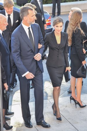 El Rey Felipe y la Reina Letizia en el funeral de Kardam de Bulgaria