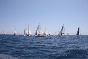 Barcelona y sus aguas, enclave ideal para tus planes del verano