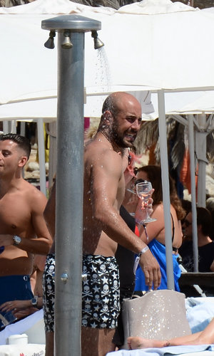 Pepe Reina disfruta de Ibiza antes de su nueva etapa como portero del Nápoles