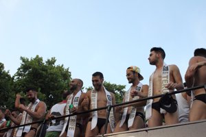 CHANCE se cuela en el Orgullo Gay 2015: desfile de famosos