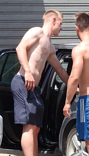 Ter Stegen, futbolista del FC Barcelona, disfruta de Ibiza con su novia