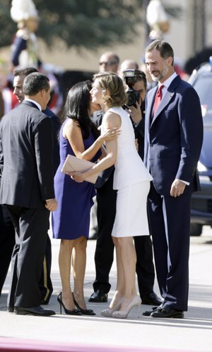 La Reina Letizia, muy confidente con la primera dama de Perú