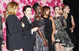 Isabella Rossellini, Lupita Nyong'o, Julia Roberts, Kate Winslet y Penélope Cruz en la fiesta de Lancôme