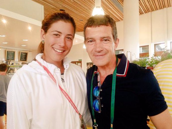 garbiñe muguruza con antonio banderas