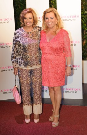 Carmen Borrego con su madre, María Teresa Campos