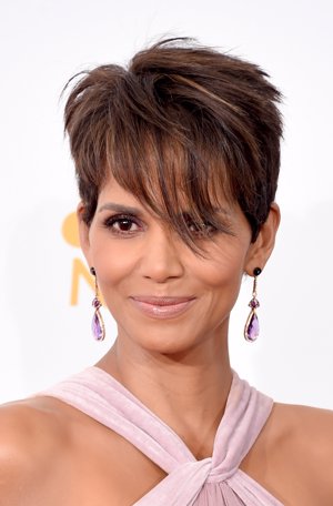 Halle Berry con corte pixie