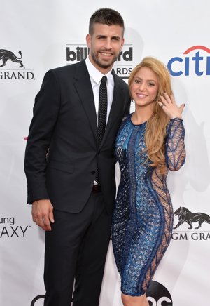 Shakira junto a Piqué en los Billboard Awards