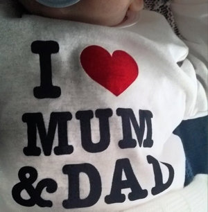 Martín Casillas con una camiseta de 'I love mum and dad'