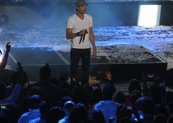 ENRIQUE IGLESIAS