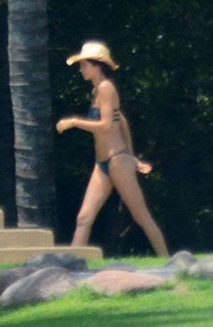 Kendall Jenner y sus divertidas vacaciones en moto de agua