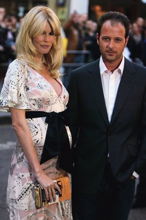 Claudia Schiffer con su marido Matthew Vaughn