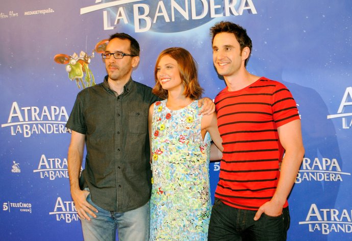 Dani Rovira, Michelle Jenner y Enrique Gato en la presentación de la película 'Atrapa la bandera'