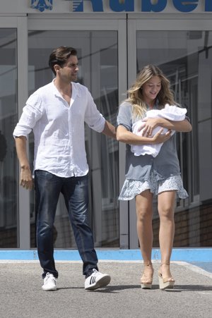 Patricia Montero y Álex Adróver presentan a Lis