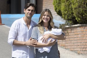 Patricia Montero y Álex Adróver presentan a Lis