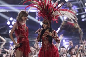 TAYLOR SWIFT Y NICKI MINAJ