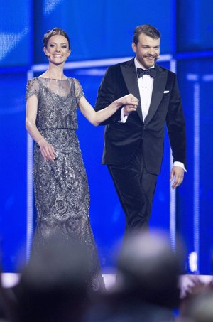 Eurovisión 2014: Pilou Asbaek junto a  Lise Ronne