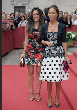 Isabel Preysler y su hija Tamara Falcón en la boda de María Colonques y Andrés Benet en Villareal