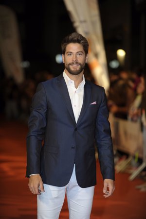 Luis Fernández es Salva en 'Mar de plástico'