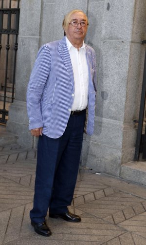 Emotivo funeral en memoria de Isidoro Álvarez