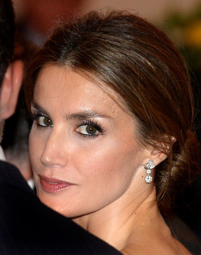 Letizia Ortiz con mirada profunda