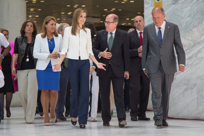 Letizia con los brazos abiertos