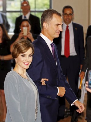 Letizia y Felipe VI en una de las recepciones