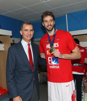 El rey Felipe VI con Pau Gasol