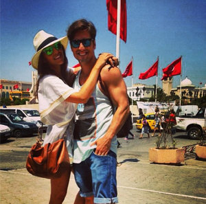 David Bustmante con un brazo muy definido