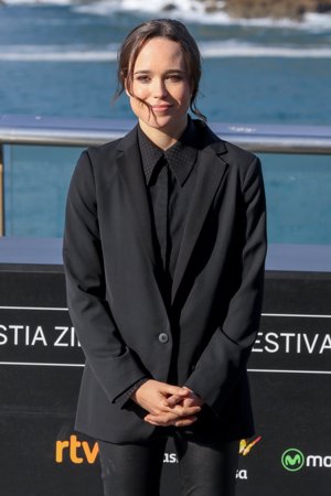 Samantha Thomas y Ellen Page en  FESTIVAL SAN SEBASTIAN