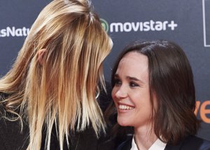 Samantha Thomas y Ellen Page en  FESTIVAL SAN SEBASTIAN