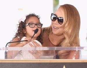 Los hijos de Mariah Carey también quisieron participar en el discurso