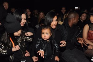 North West en el front row de la Semana de la Moda de París