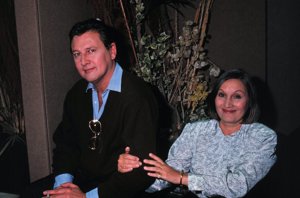 Ana Diosdado acompañada de Carlos Larrañaga