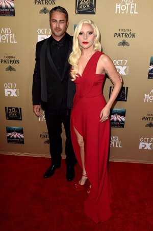 Lady Gaga y su novio Taylor Kinney
