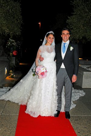 Los novios radiantes de felicidad tras darse el 'sí quiero'