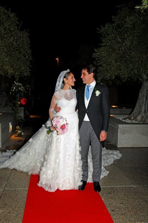 Los novios radiantes de felicidad tras darse el 'sí quiero'