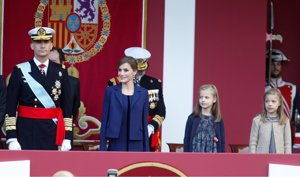 Día de la Hispanidad: Letizia y Leonor apuestan por el 'azul Borbón'