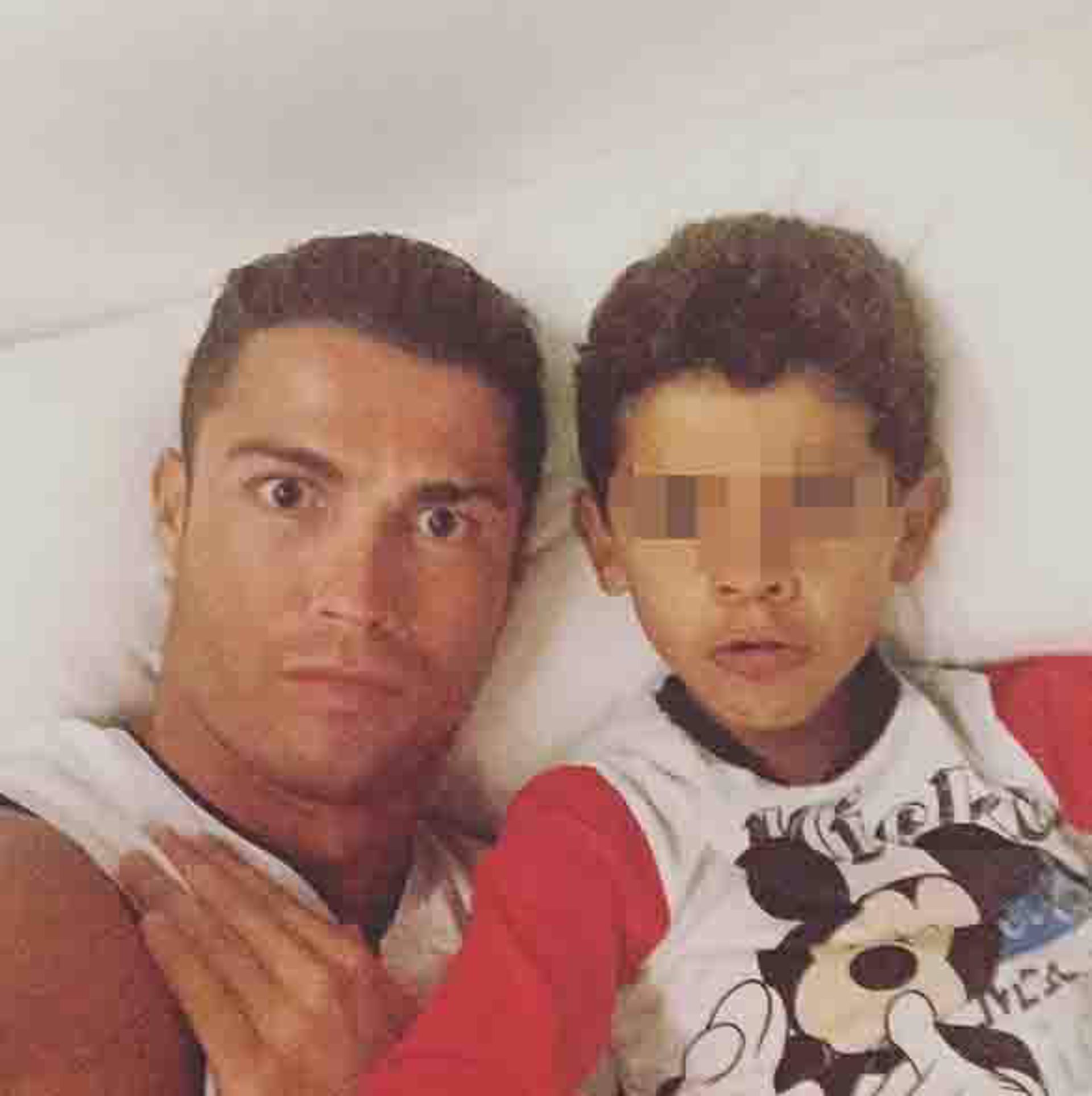Cristiano Ronaldo y su hijo Cristiano Ronaldo jr en una foto de Instagram antes de irse a dormir