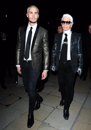 Karl Lagerfield y Baptiste en el evento de Mademoiselle Privé