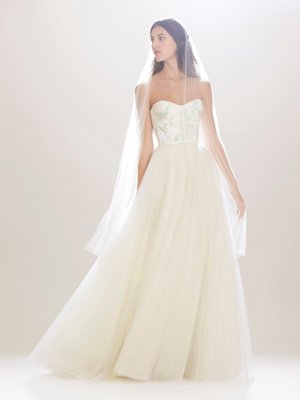 Carolina Herrera ha presentado su colección de novias Otoño-Invierno 2016