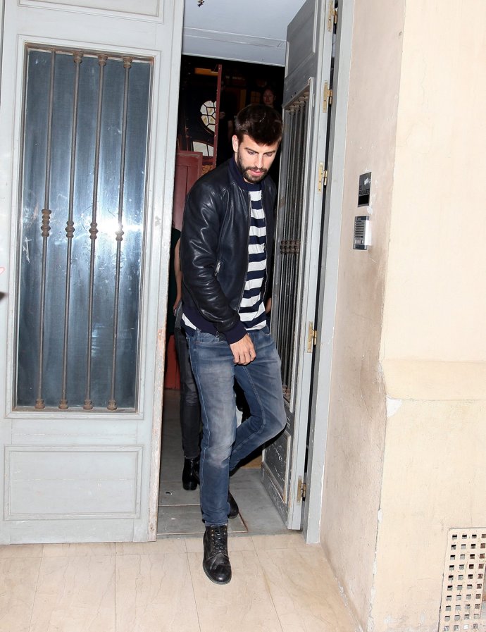 Gerard Piqué a la salida de la fiesta