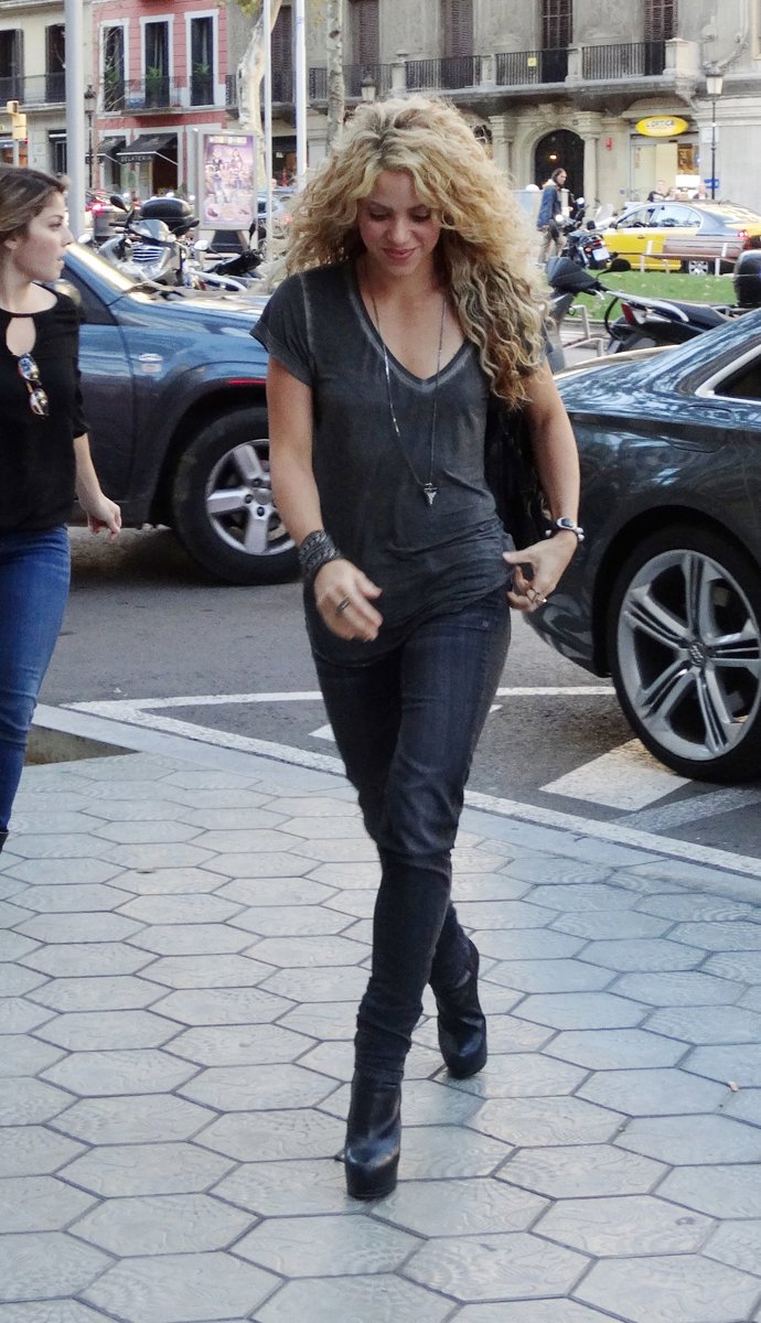 Shakira por las calles de Barcelon
