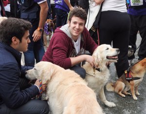 Álex Lequio: “Mi abuela está mucho mejor, se recupera poco a poco”