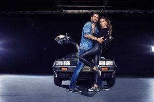 Yumas y Melendi junto a la modelo Uruguaya, Carolina Sánchez