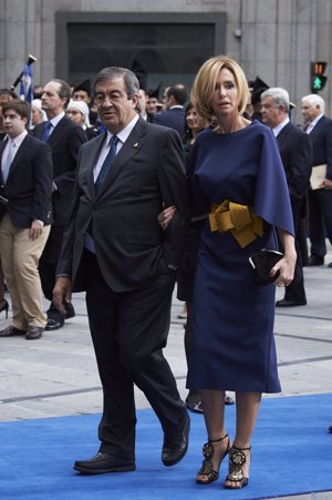 Cascos y María Porto