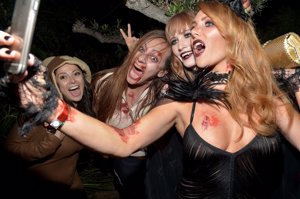 Playboy: Así ha sido su explosiva fiesta de Halloween